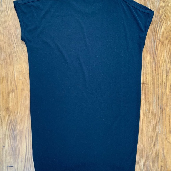 Black tee style dress - Picture 4 of 5